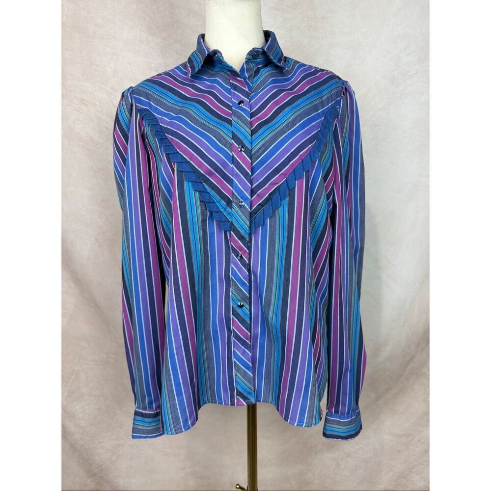 Vintage 1990s Western Pearl Snap Circle T by Marilyn Lenox Women’s Medium